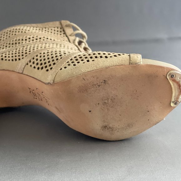 Joie Shari Laser Cut Heel In Buff - Picture 4 of 6